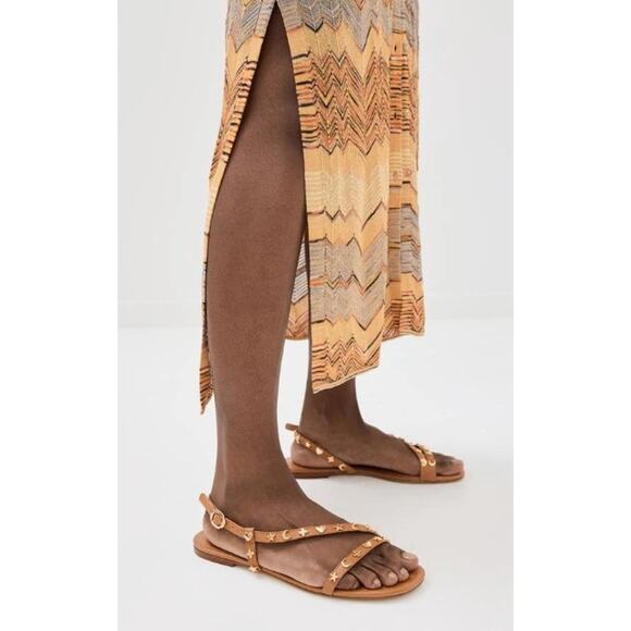Larroude Biscuit Tan Leather Gold Charm Celeste Buckle Flat Sandals Womens 9 - Picture 1 of 7
